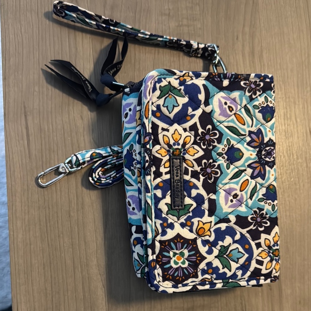 Vera Bradley Blue and Black Quilted Wristlet Clutch